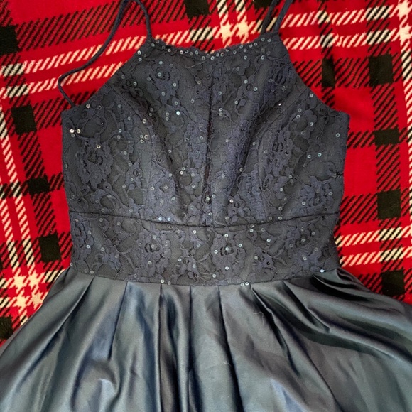 Prom dress/ wedding guest dress - Picture 5 of 5